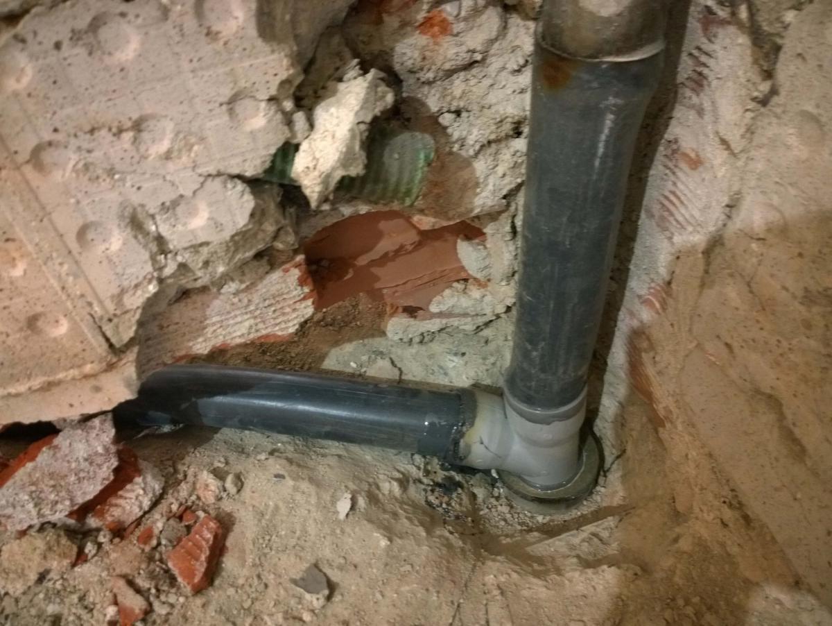 Identify a sewer pipe break down